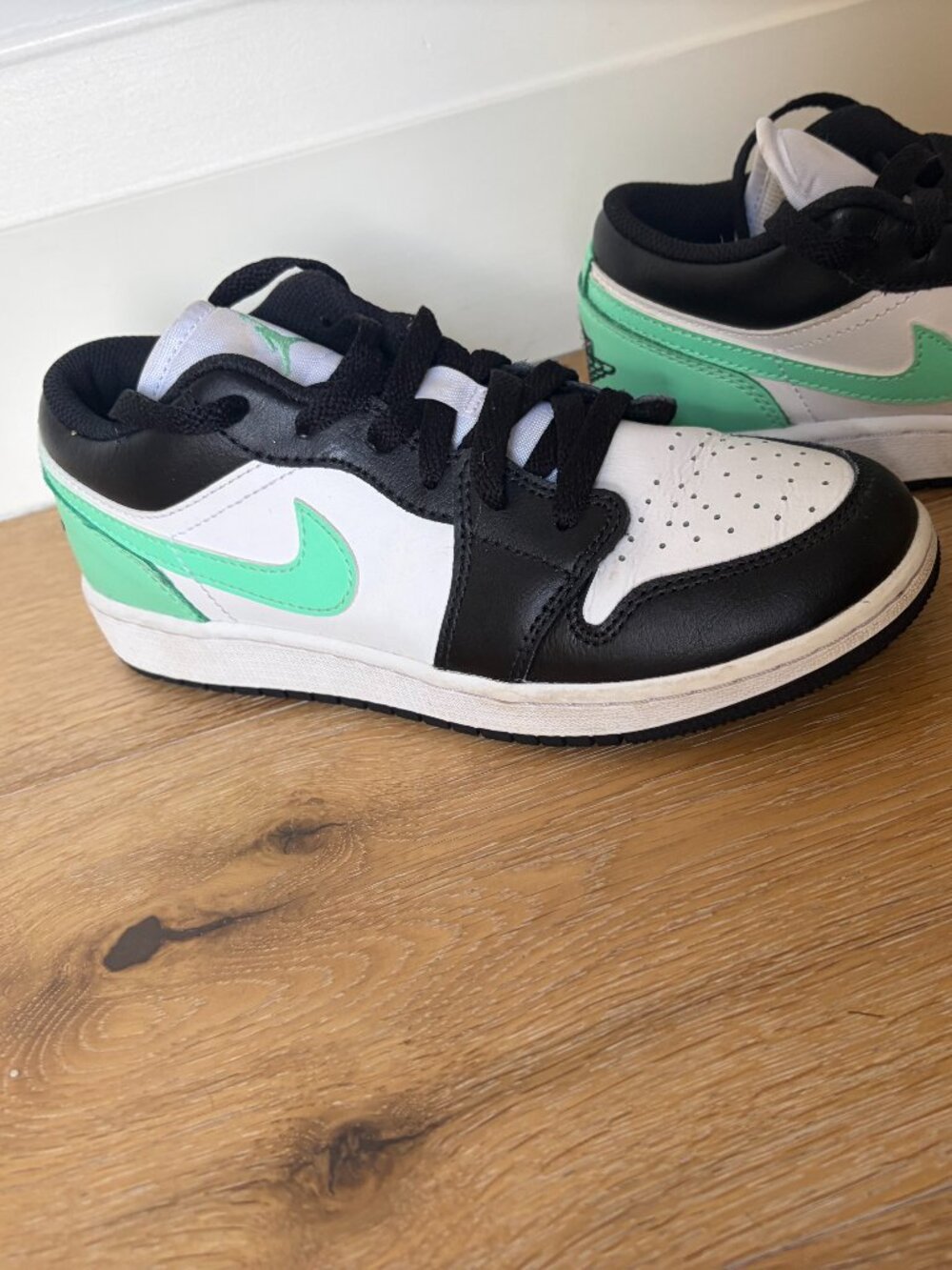 Air Jordan 1 Lows - 4Y